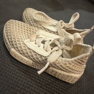 Sporto Kids Sneakers in Cream Mesh